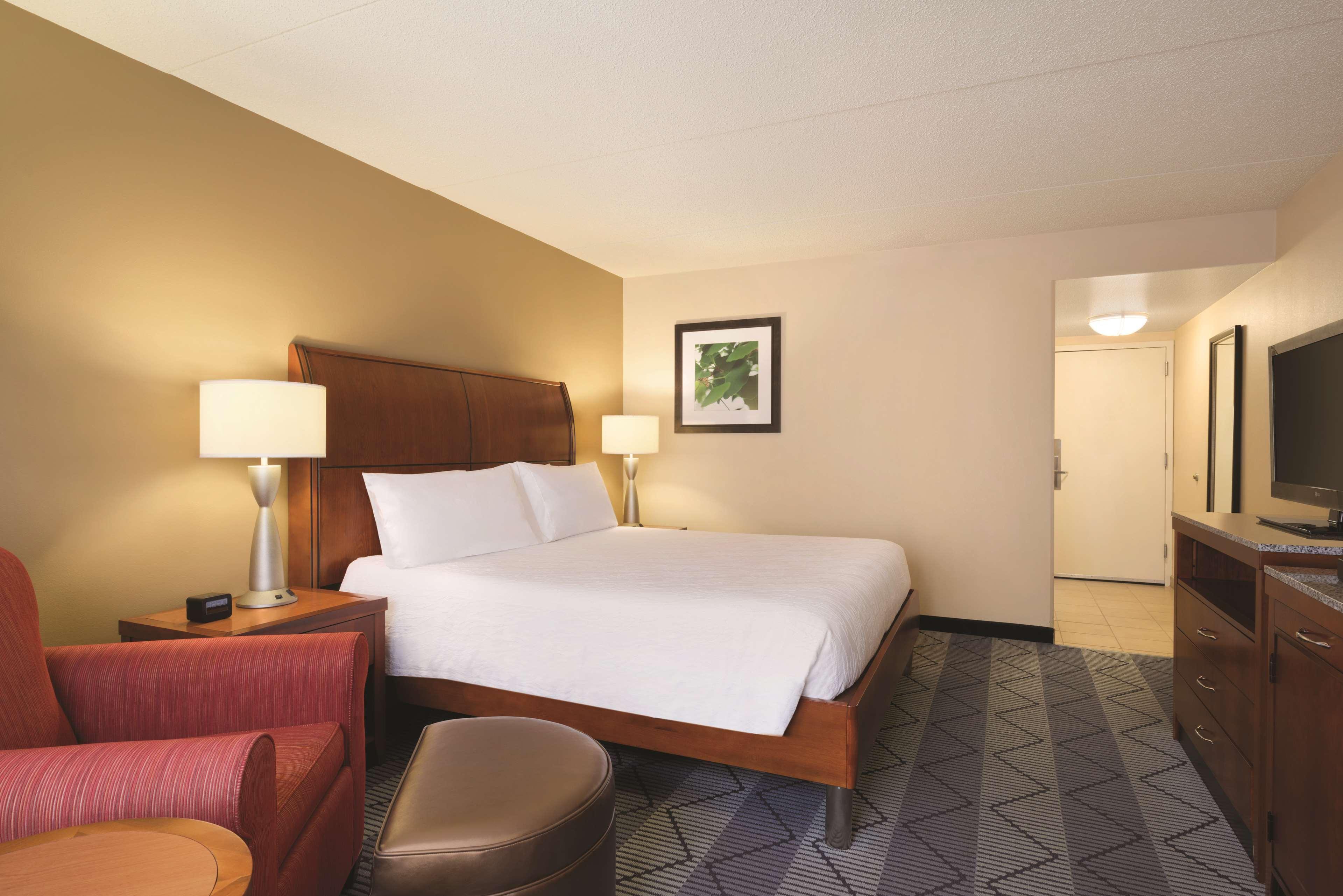 Hilton Garden Inn Lancaster Rohrerstown Exterior photo